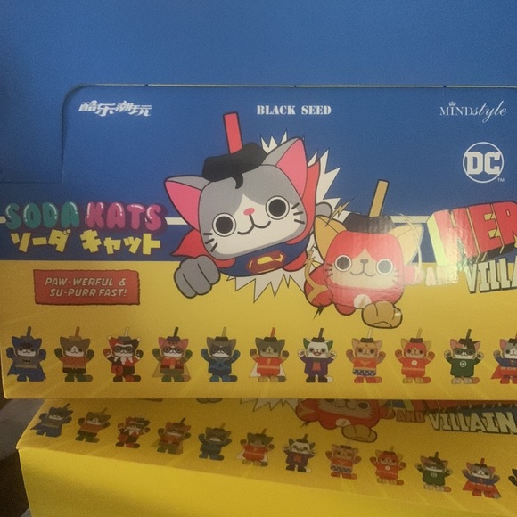 Soda Kats DC Heroes & Villains Mystery Box 12 - Picture 2 of 8